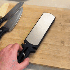 knife sharpener gif.gif__PID:8c53dc4b-4ea6-4563-a8c7-17b53dd31c86